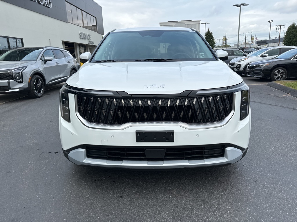 2026 Kia Carnival LX photo 3