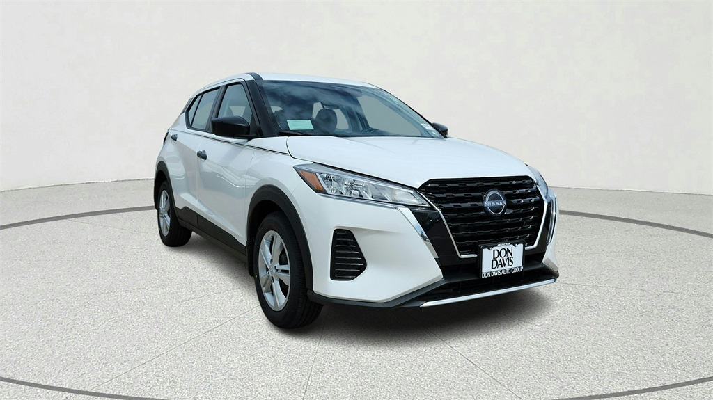 2025 Nissan Kicks Play