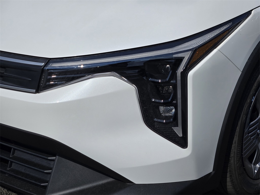 2025 Kia K4 LX White at Shottenkirk Kia Fort Bend