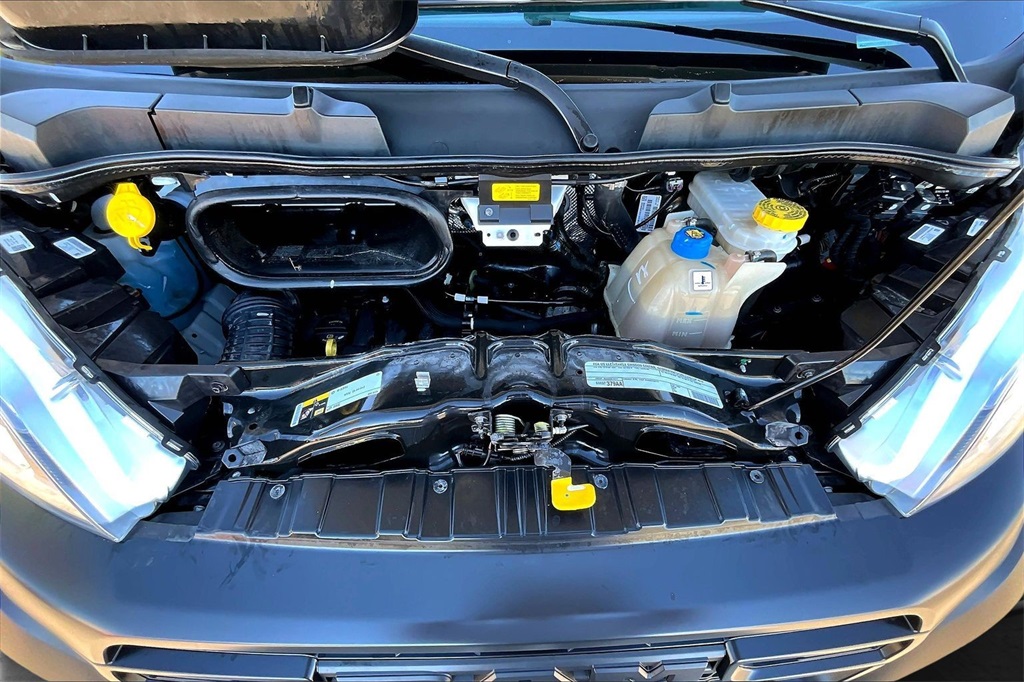 2024 Ram ProMaster 3500 Window Van High Roof - 9