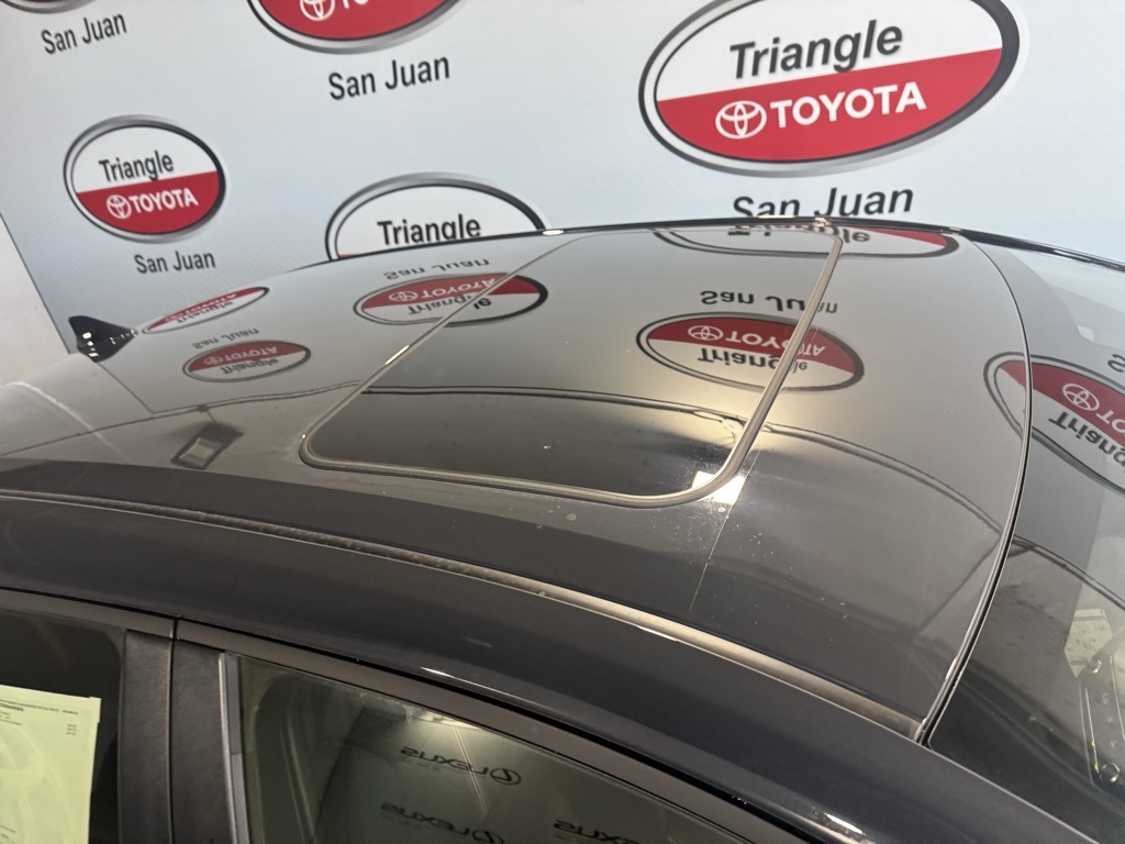 Thumbnail: 2025 Toyota Corolla - 10