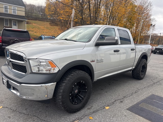 2017 Ram 1500 Tradesman photo 3