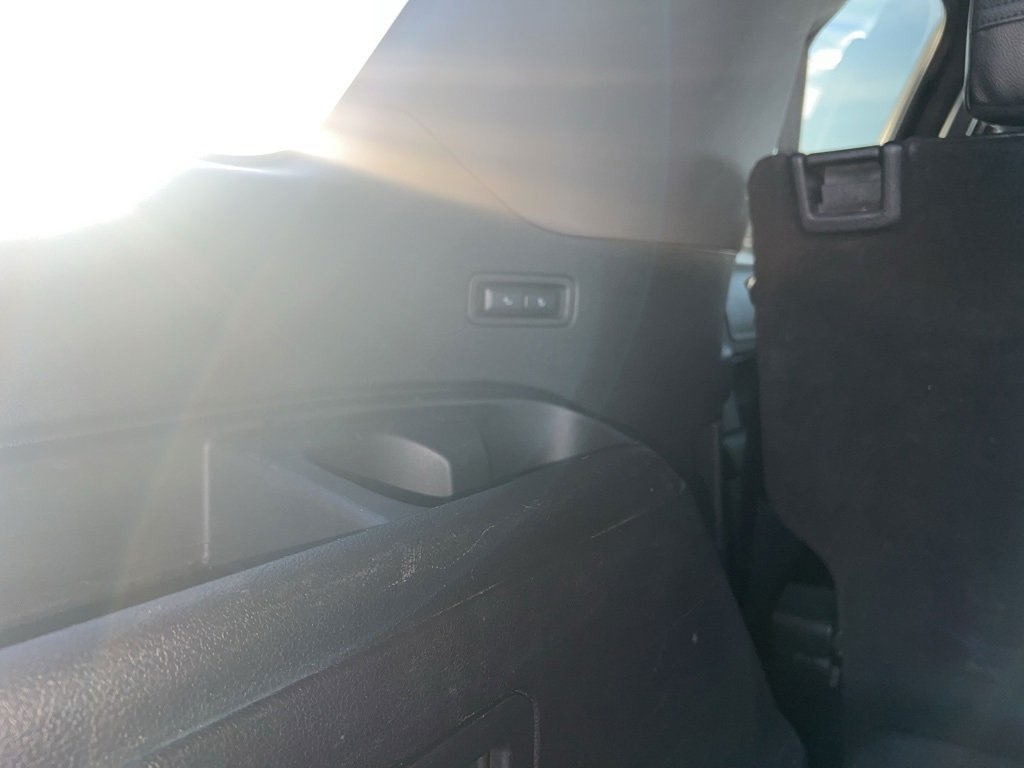 Used Car 2018 Ford Expedition  Xlt For Sale Under $20,000 In Floresville, Texas