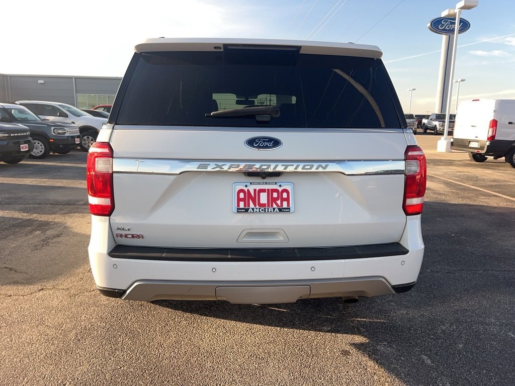 Used Car 2018 Ford Expedition  Xlt For Sale Under $20,000 In Floresville, Texas