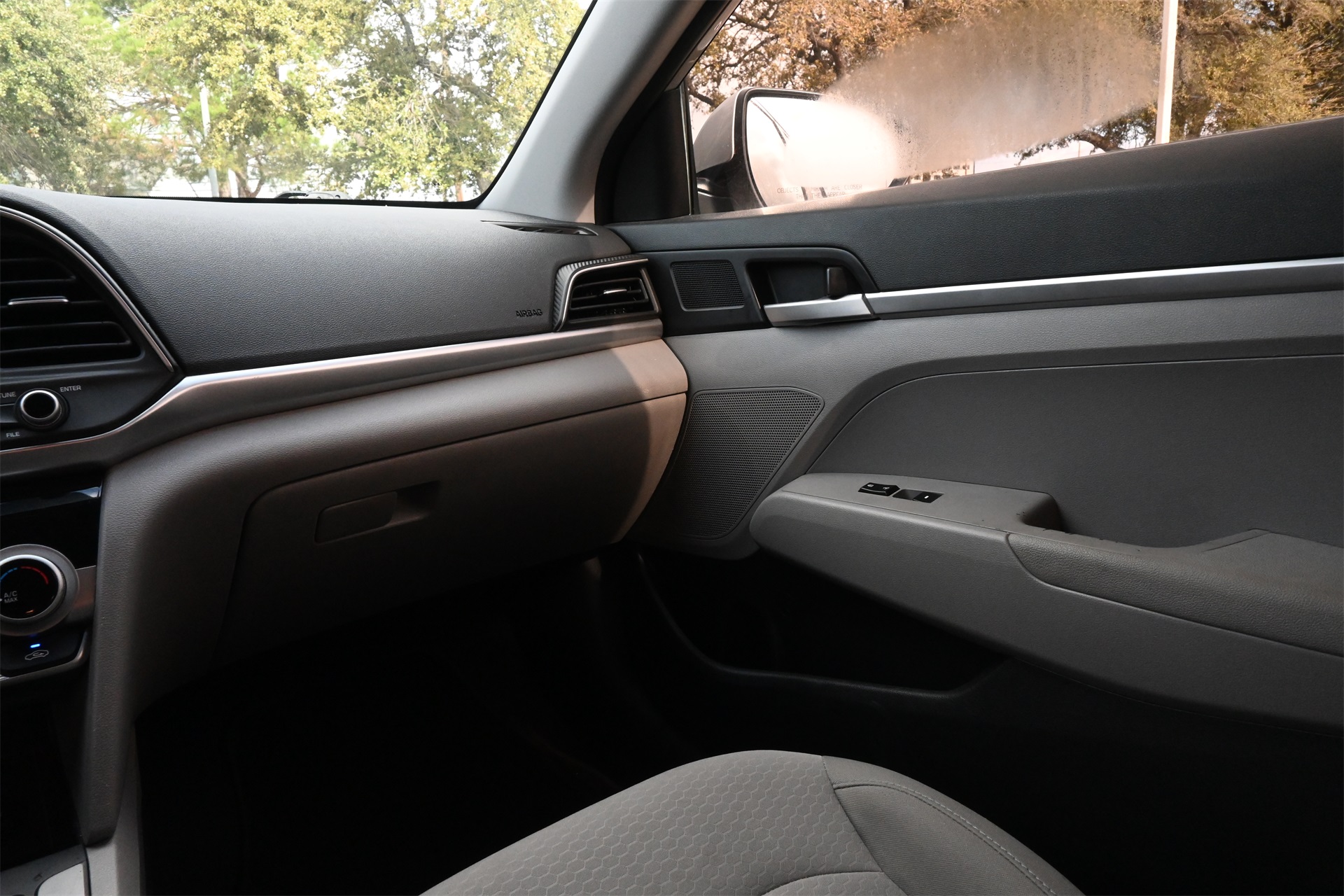 2019 Hyundai Elantra SE Silver at DeMontrond Gulf Freeway