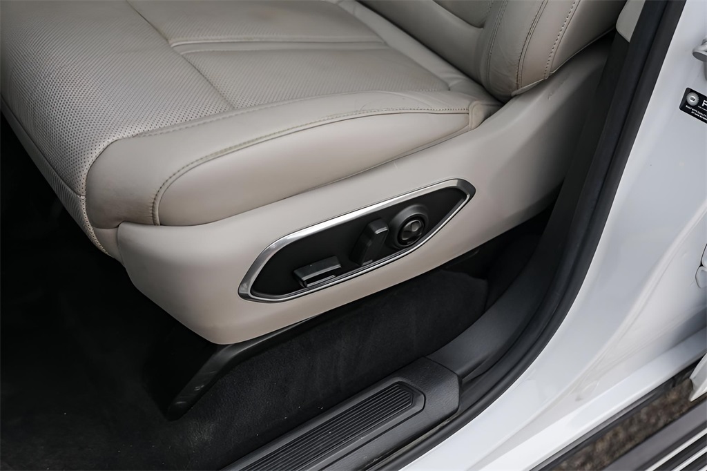 Used Car 2022 Jeep Wagoneer  Series Iii For Sale Under $50,000 In Austin, Texas