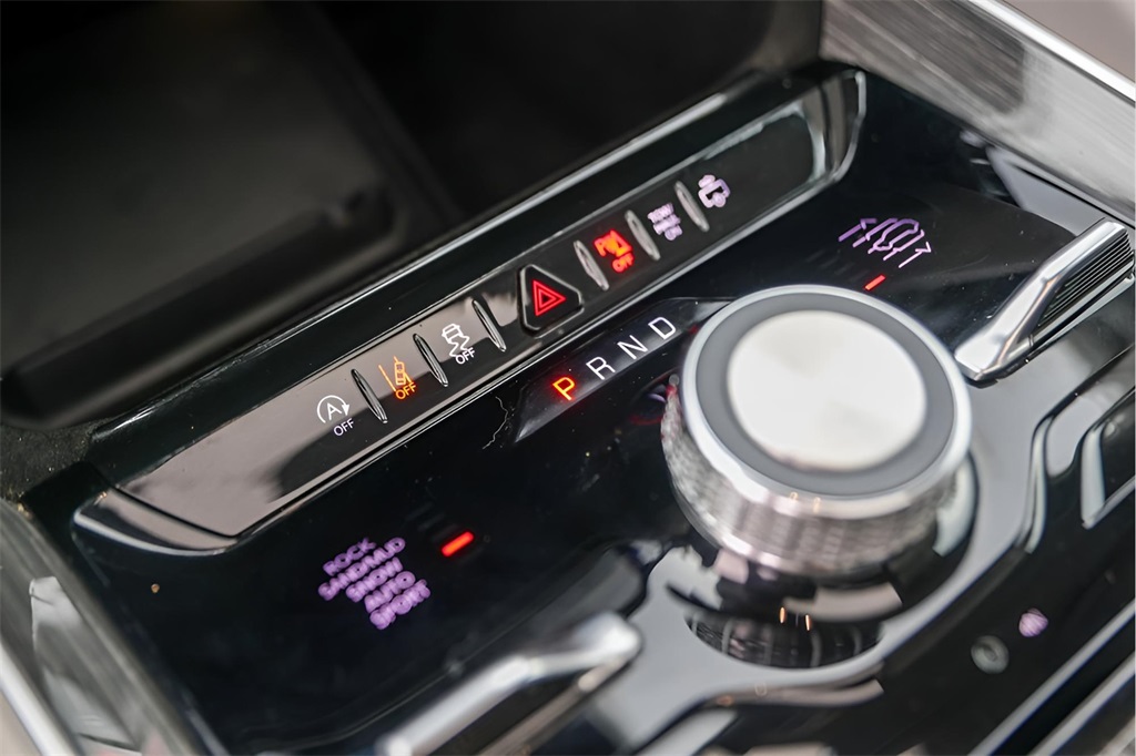 Used Car 2022 Jeep Wagoneer  Series Iii For Sale Under $50,000 In Austin, Texas