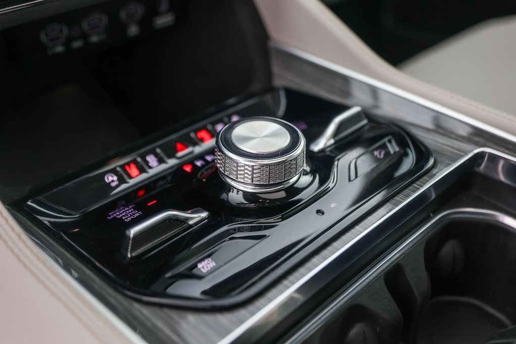 Used Car 2022 Jeep Wagoneer  Series Iii For Sale Under $50,000 In Austin, Texas