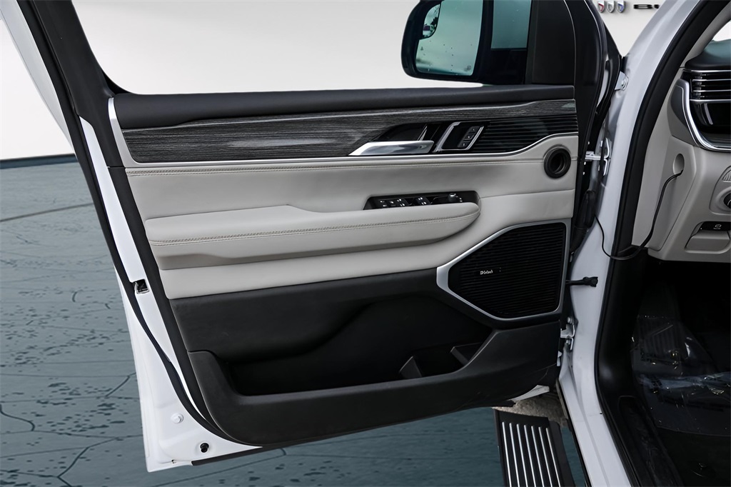 Used Car 2022 Jeep Wagoneer  Series Iii For Sale Under $50,000 In Austin, Texas