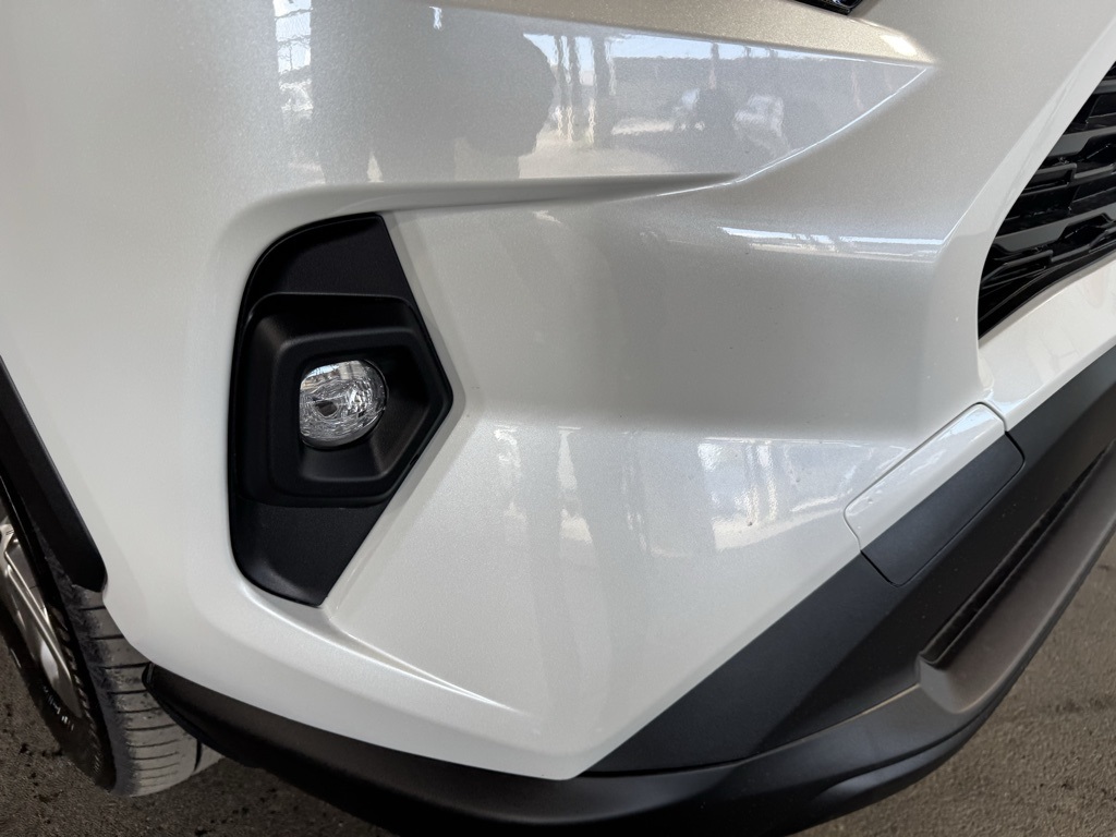 Thumbnail: 2025 Toyota RAV4 - 13