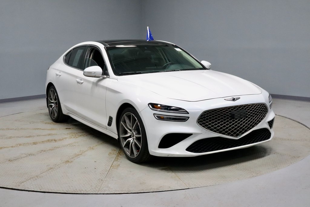 2022 Genesis G70 2.0T RWD