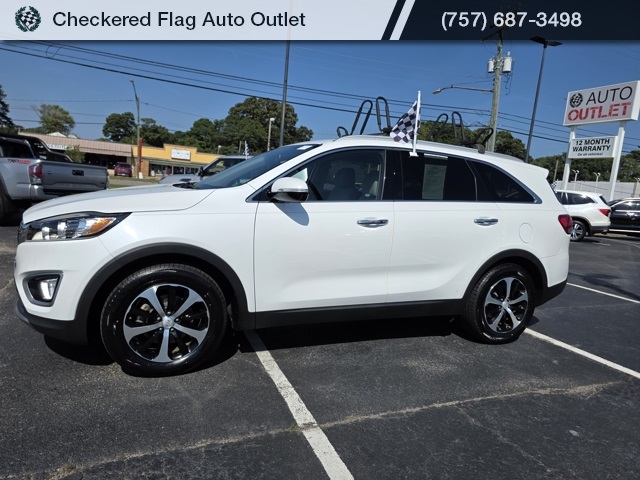 2017 Kia Sorento EX photo 2