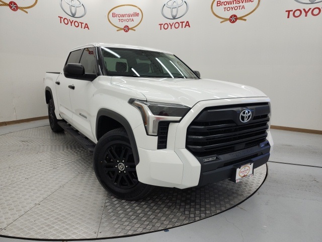 2022 Toyota Tundra SR5 CrewMax Cab 4WD