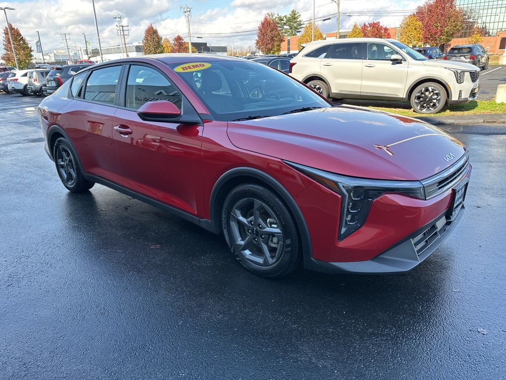 2025 Kia K4 LXS photo 4