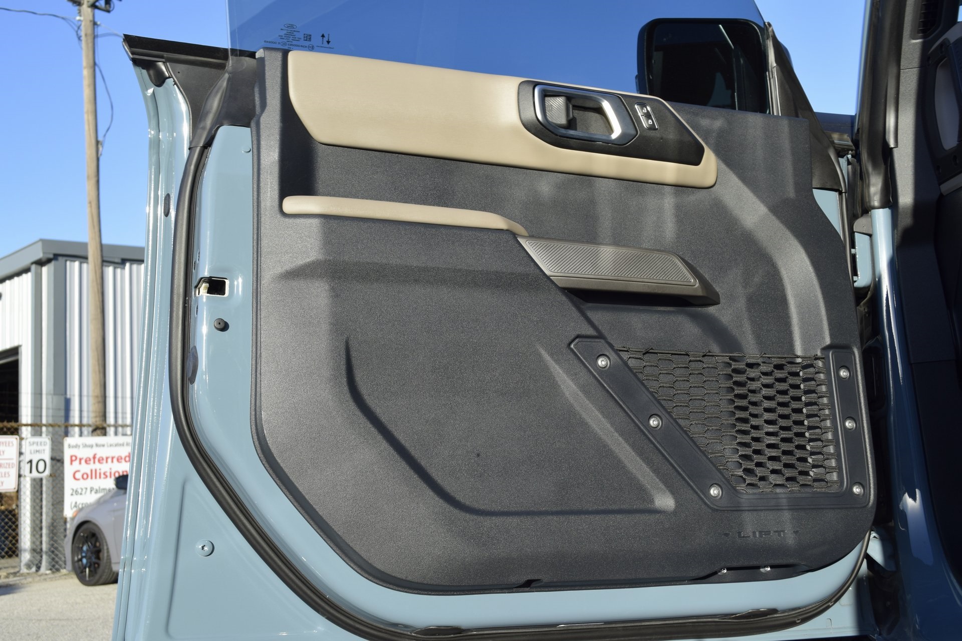 2023 Ford Bronco Wildtrak Green at Traditions Chevrolet