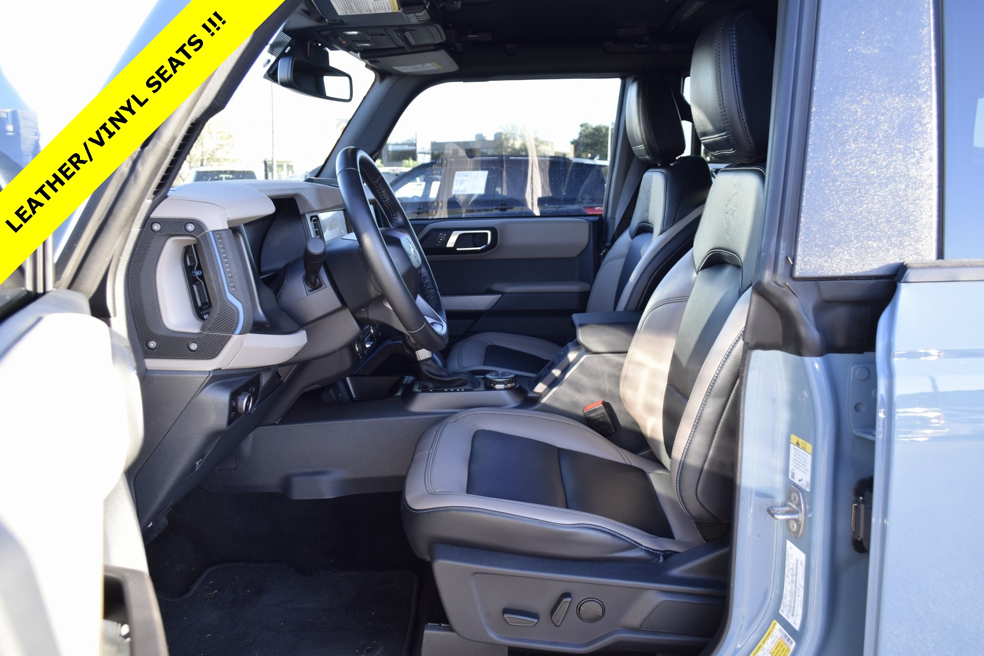 2023 Ford Bronco Wildtrak - 2