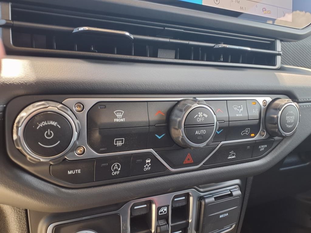 2025 Jeep Wrangler Rubicon - 9