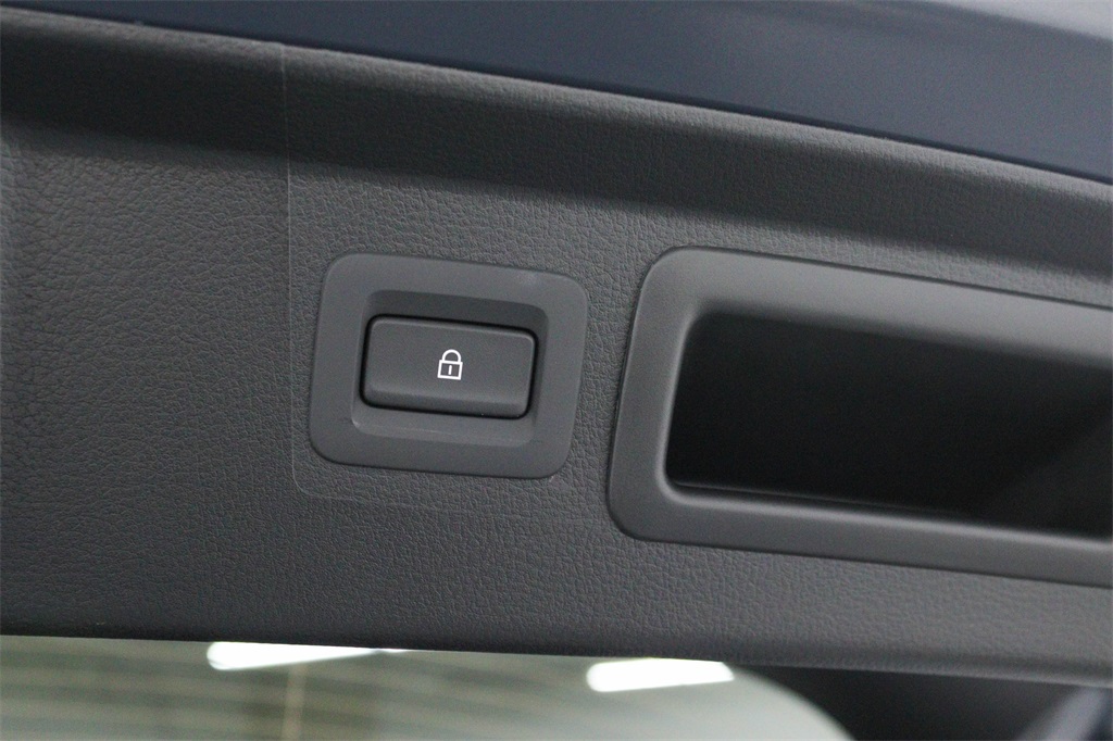 New Car 2025 Mazda Cx-50  2.5 S Select Package For Sale In Austin, Texas