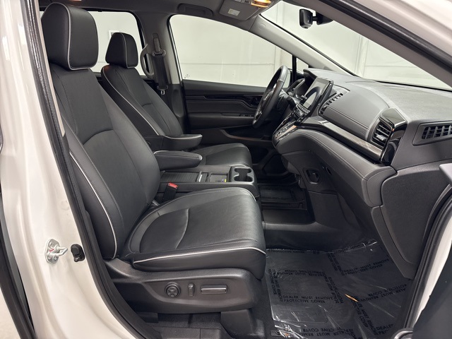 2022 Honda Odyssey Elite photo 13