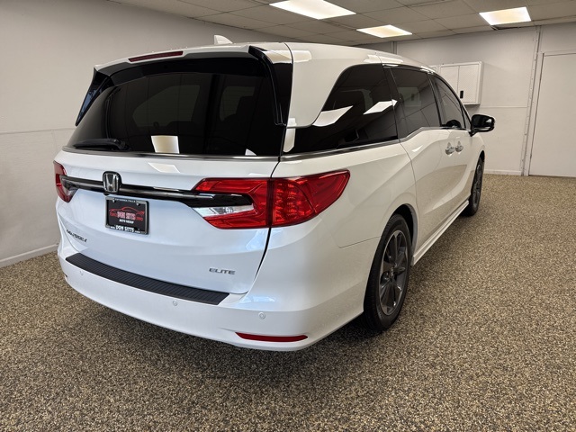 2022 Honda Odyssey Elite photo 4