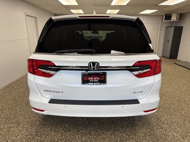 2022 Honda Odyssey Elite photo 5