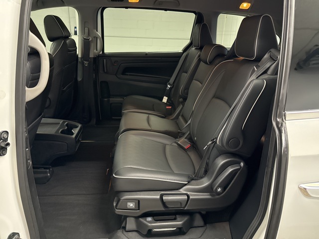 2022 Honda Odyssey Elite photo 8