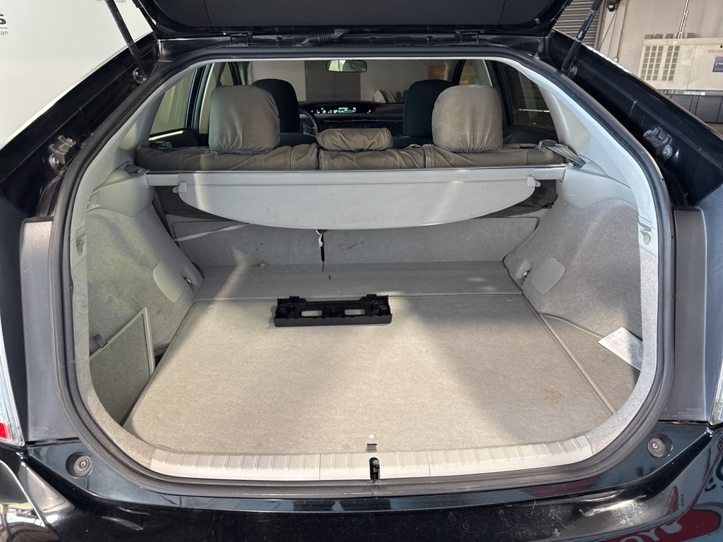 Thumbnail: 2012 Toyota Prius - 17