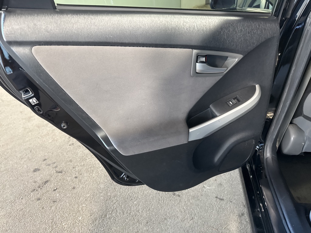 Thumbnail: 2012 Toyota Prius - 18