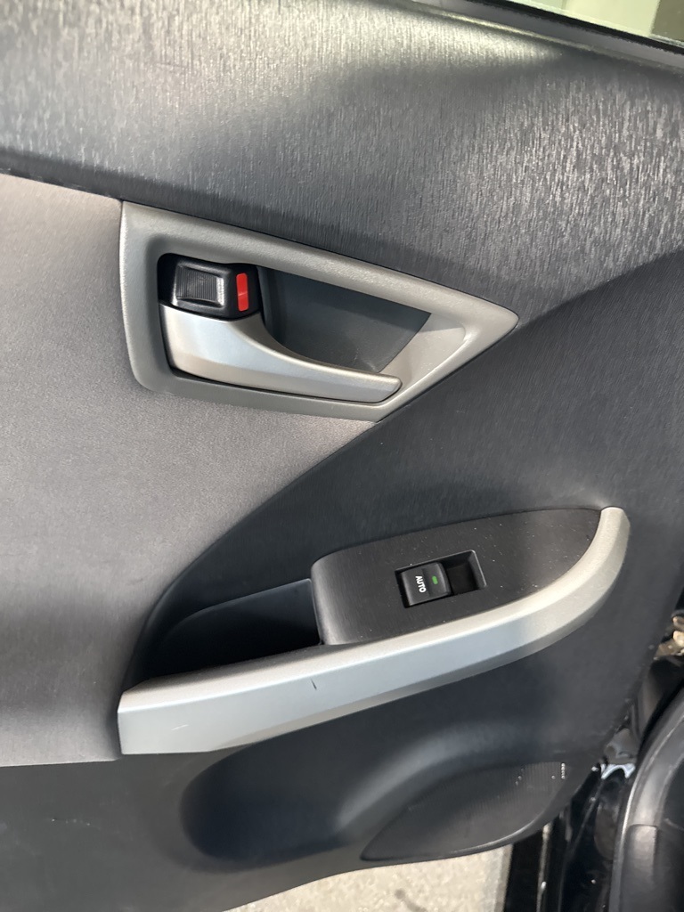 Thumbnail: 2012 Toyota Prius - 19