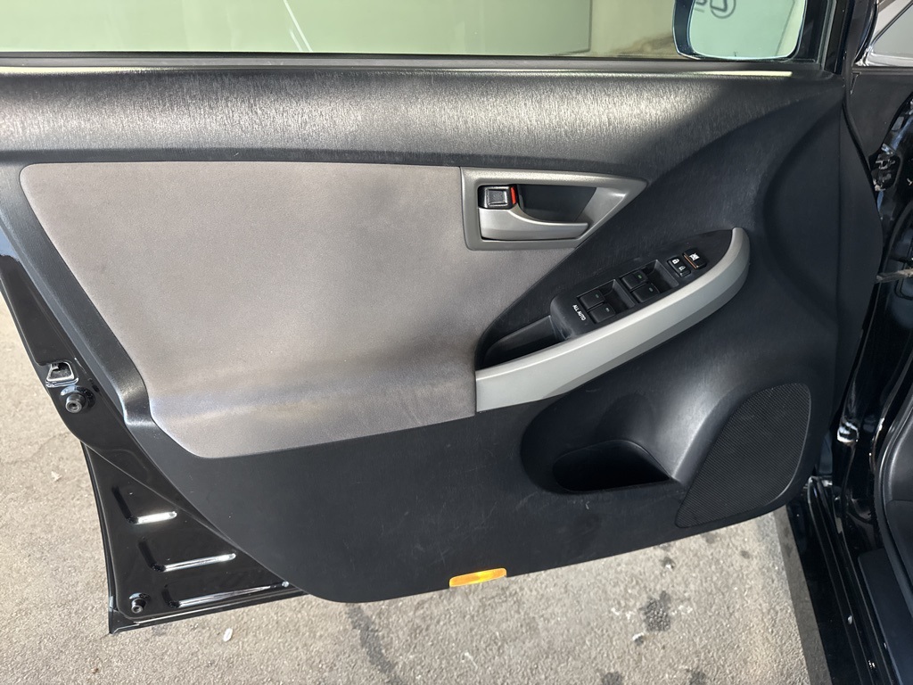 Thumbnail: 2012 Toyota Prius - 23