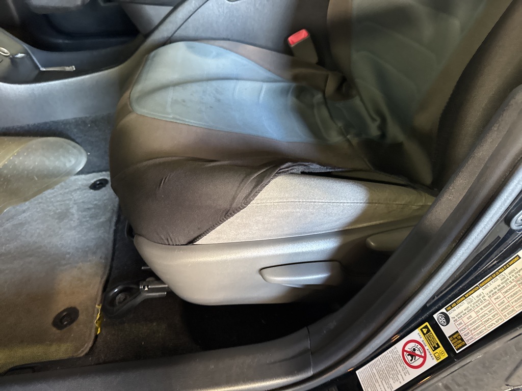 Thumbnail: 2012 Toyota Prius - 25