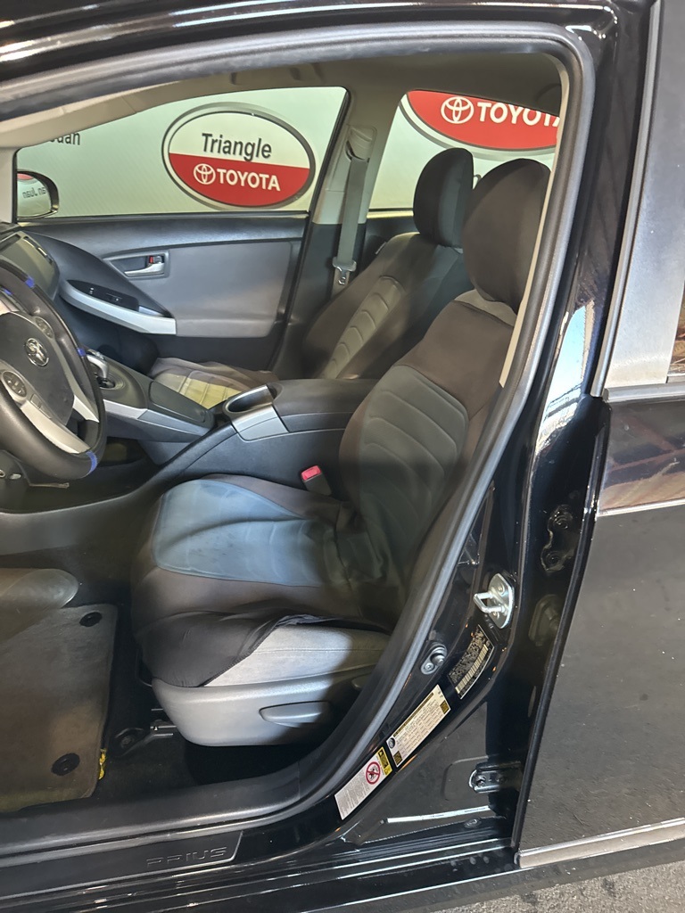 Thumbnail: 2012 Toyota Prius - 26