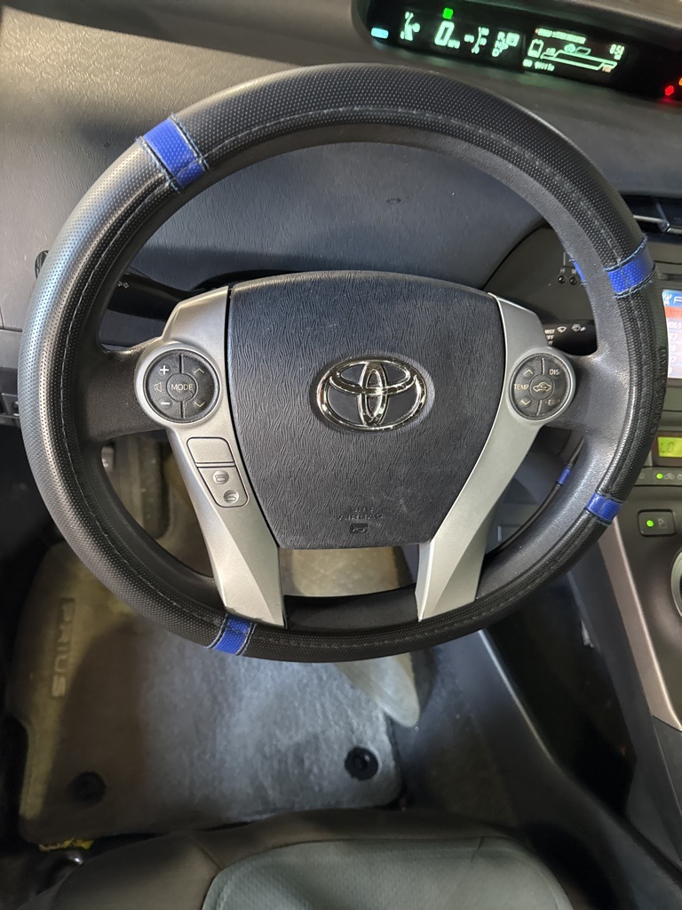 Thumbnail: 2012 Toyota Prius - 28