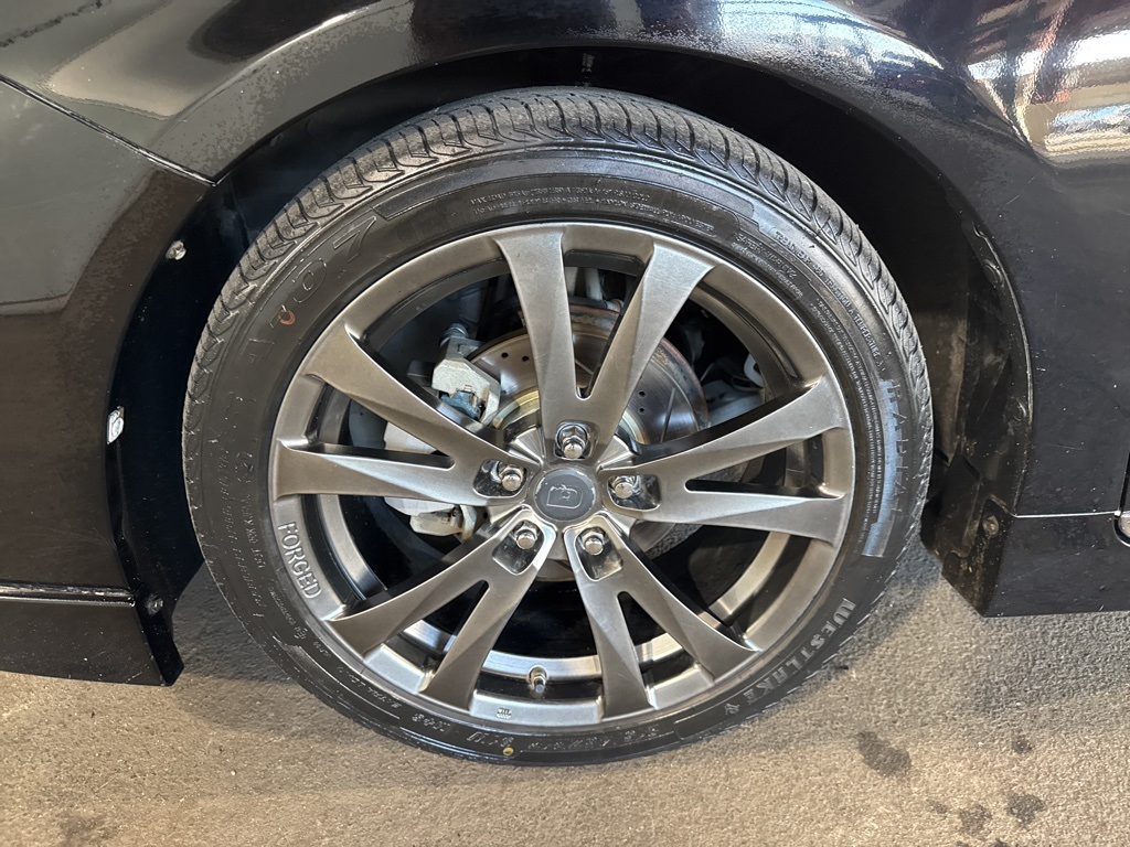 Thumbnail: 2012 Toyota Prius - 7