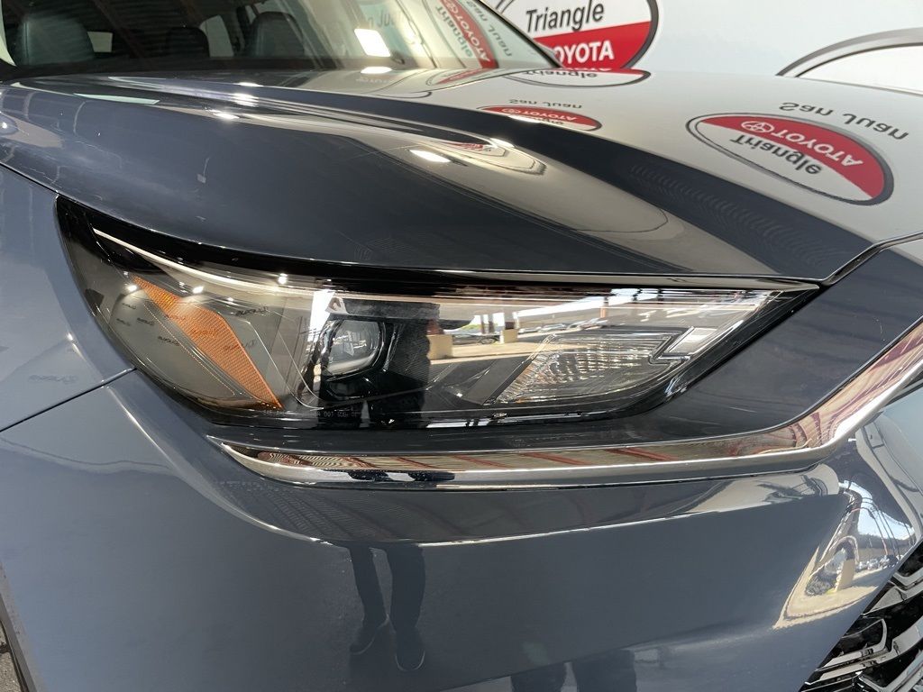 Thumbnail: 2026 Toyota Grand Highlander - 10