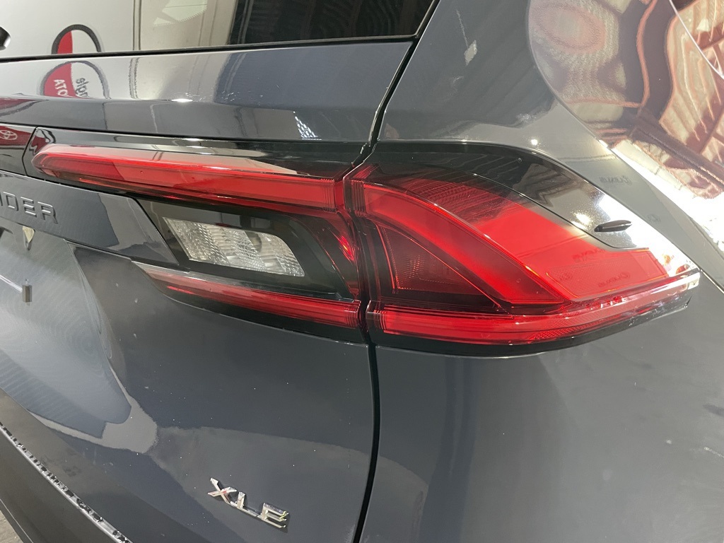 Thumbnail: 2026 Toyota Grand Highlander - 15