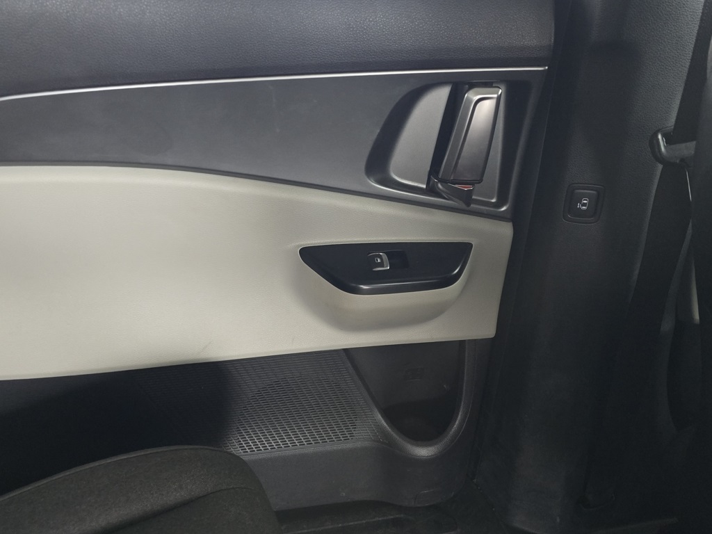 Thumbnail: 2022 Kia Carnival - 10