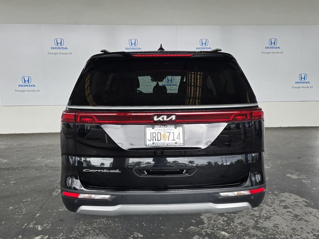 Thumbnail: 2022 Kia Carnival - 5