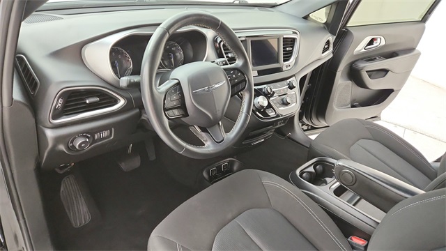 2020 Chrysler Pacifica Touring Black at Durrett Motor Company