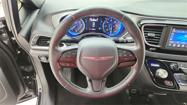 2020 Chrysler Pacifica Touring Black at Durrett Motor Company