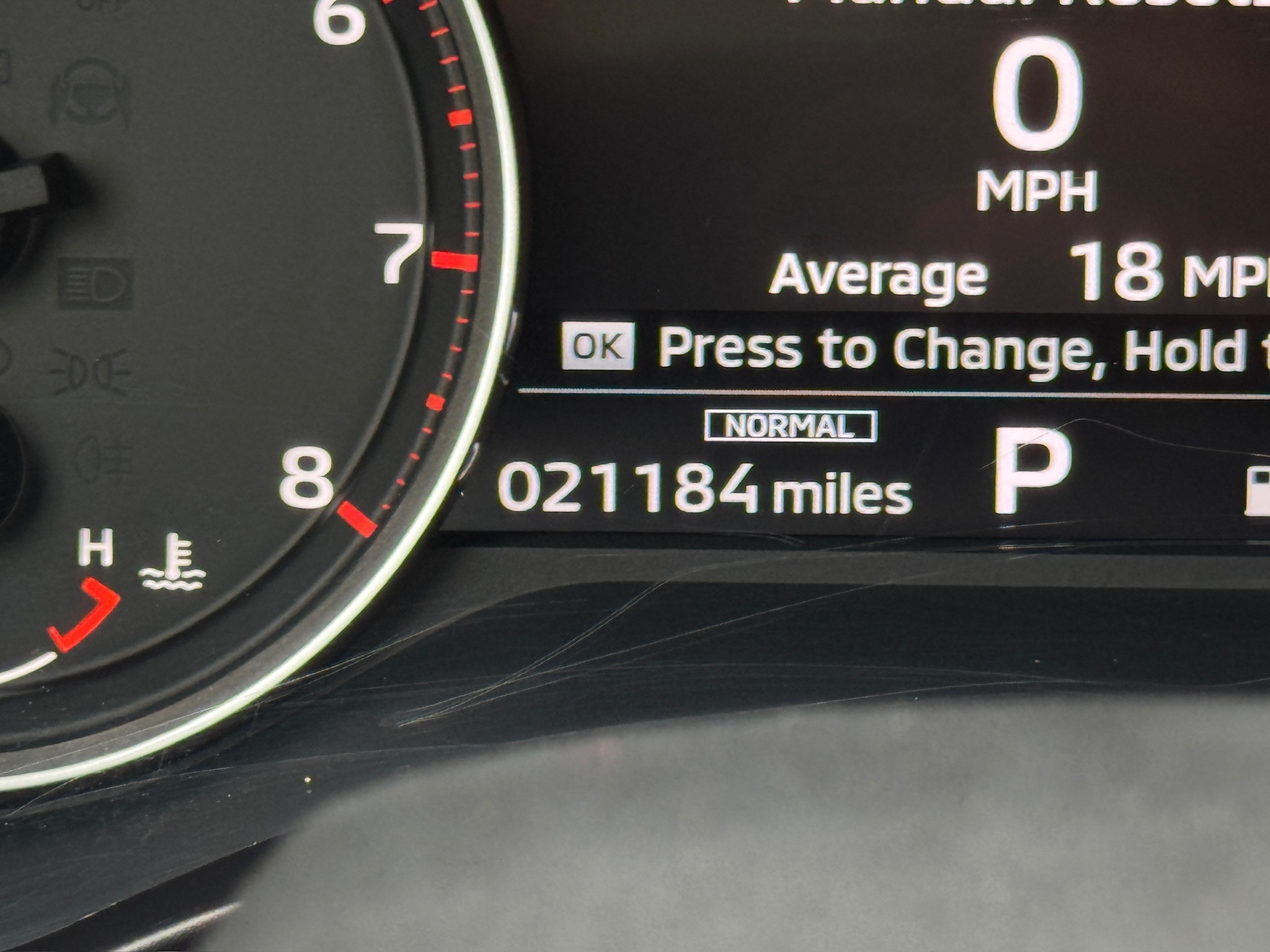 2024 Mitsubishi Outlander SE Red at Bravo Nissan