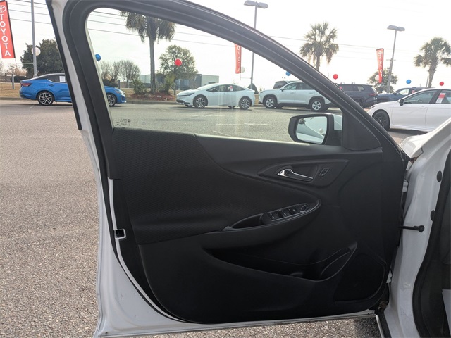 2024 Chevrolet Malibu LT White at Davis Toyota of Orangeburg