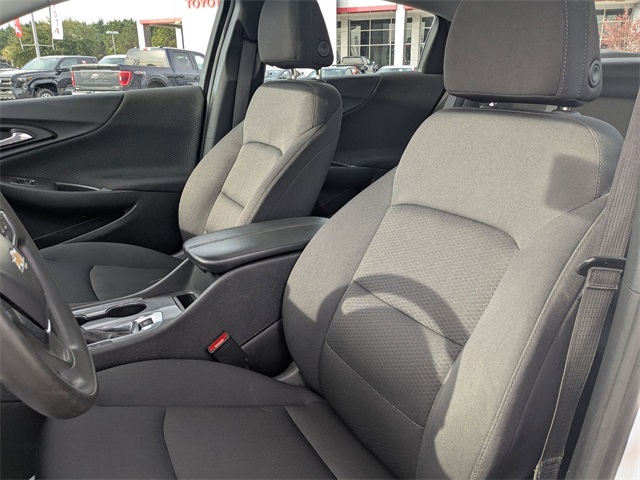 2024 Chevrolet Malibu LT White at Davis Toyota of Orangeburg