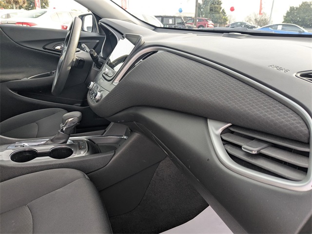 2024 Chevrolet Malibu LT White at Davis Toyota of Orangeburg