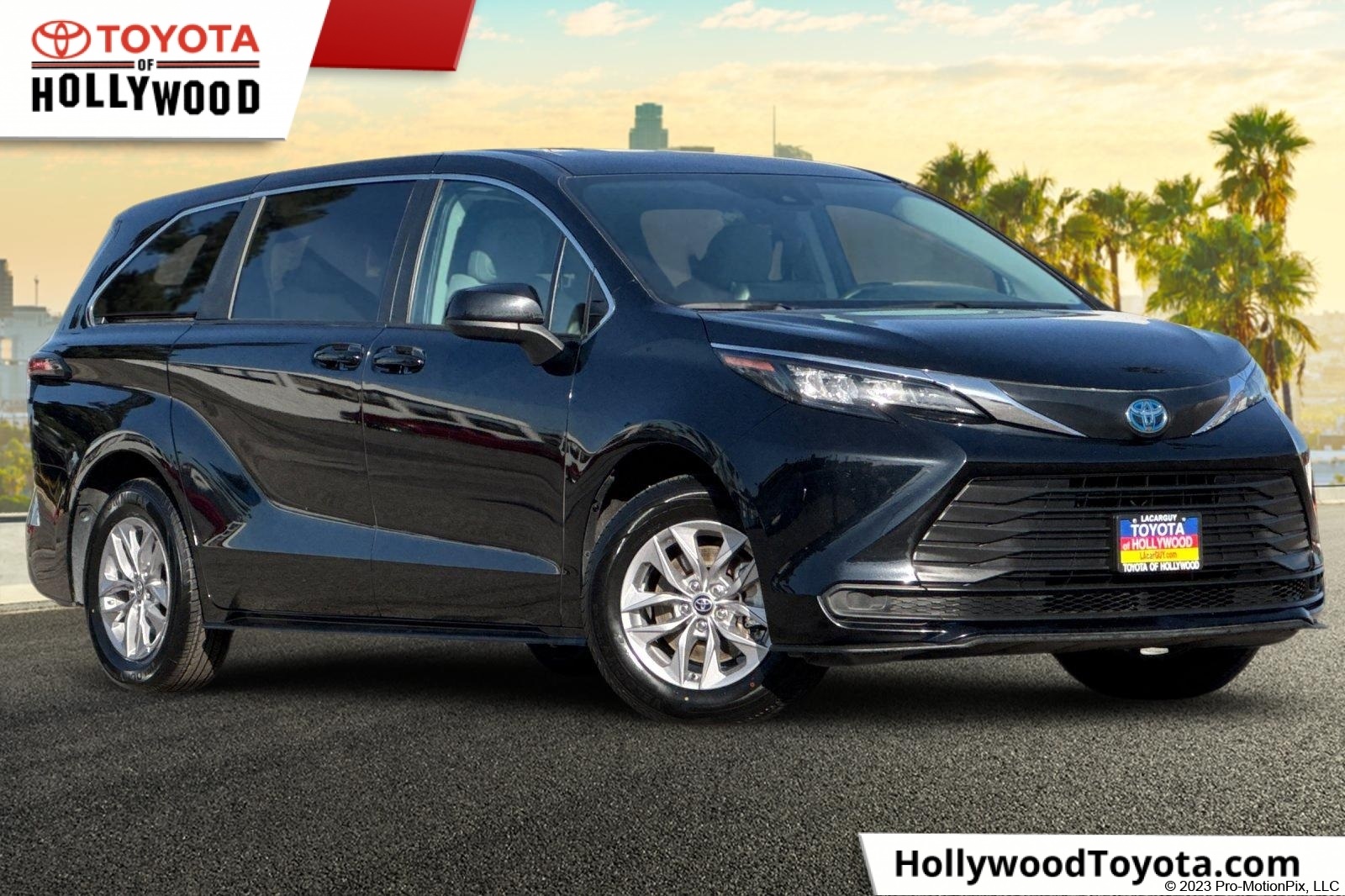 2024 Toyota Sienna LE 8-Passenger FWD