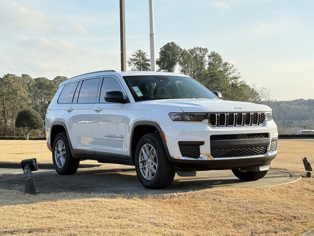2025 Jeep Grand Cherokee L Laredo 4WD