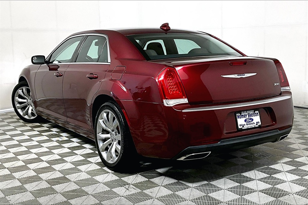 Used 2019 Chrysler 300 For Sale in OLIVE BRANCH, MS