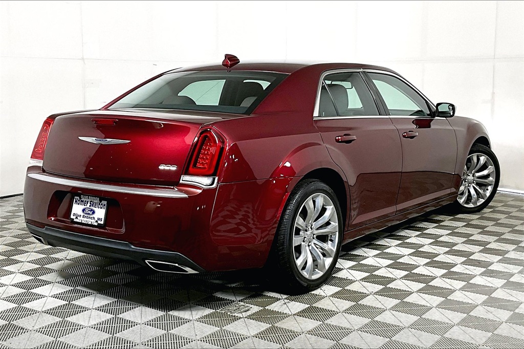 Used 2019 Chrysler 300 For Sale in OLIVE BRANCH, MS