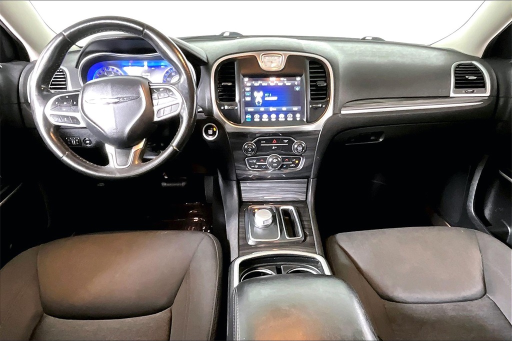 Used 2019 Chrysler 300 For Sale in OLIVE BRANCH, MS