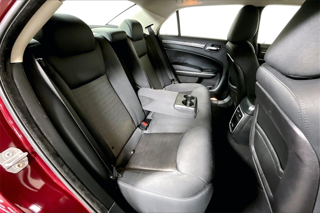 Used 2019 Chrysler 300 For Sale in OLIVE BRANCH, MS
